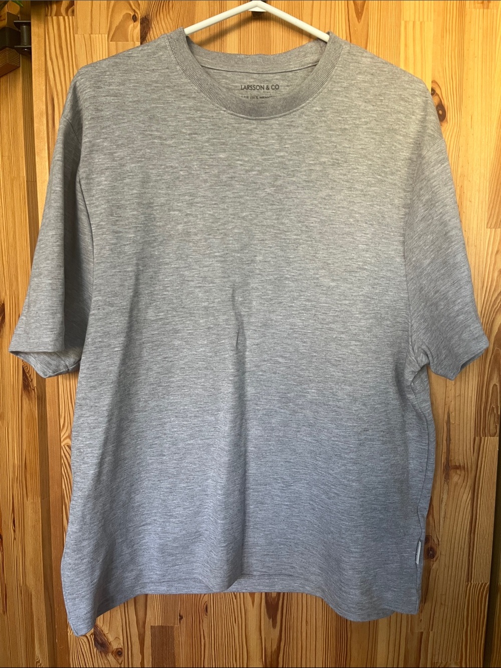 Larsson & Co grey heathered boxy t-shirt (size XL)